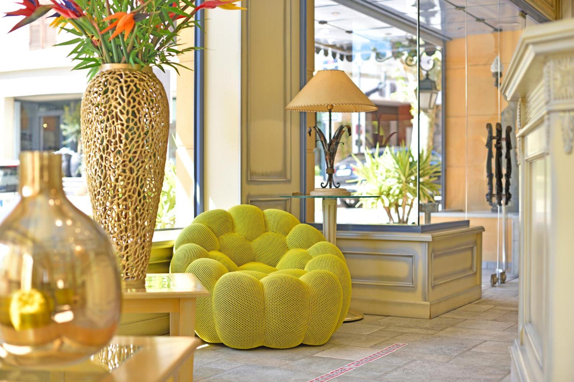Hotel Le Rocher Calvi  Exterior photo